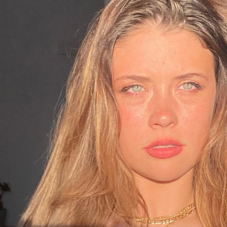 Mia Tomlinson