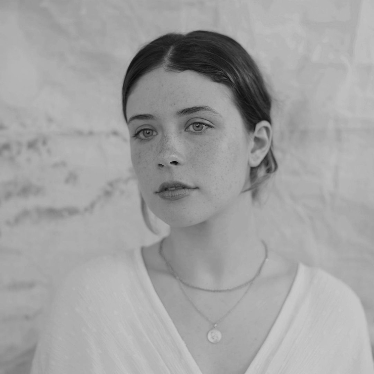 Mia Tomlinson