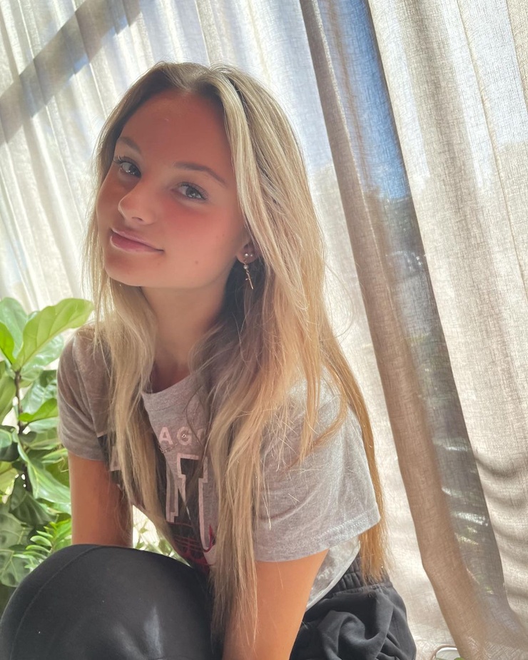 Chelsea Mayer