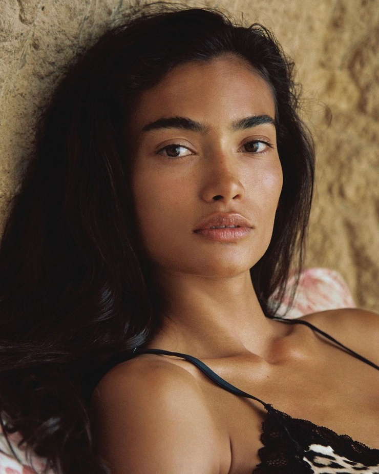 Kelly Gale
