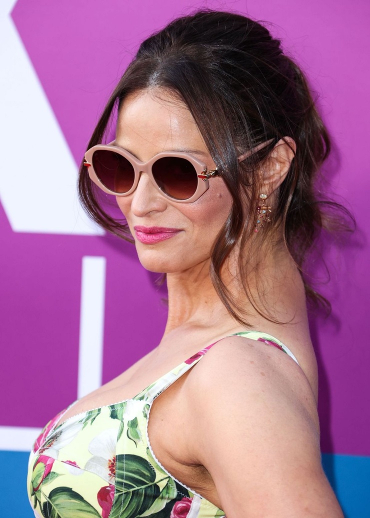 Andrea Savage