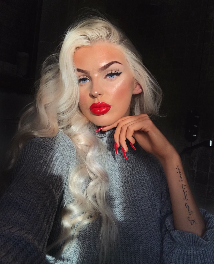 Lily Bult
