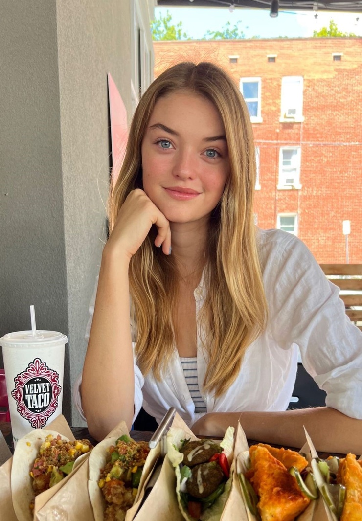Willow Hand