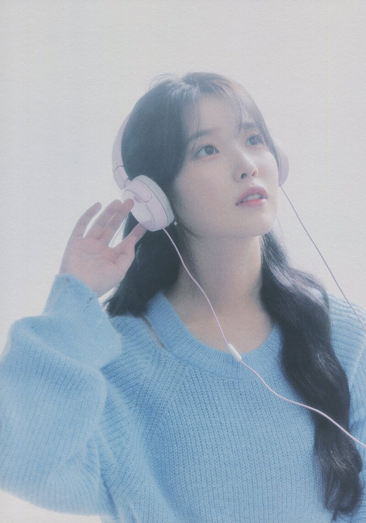 IU