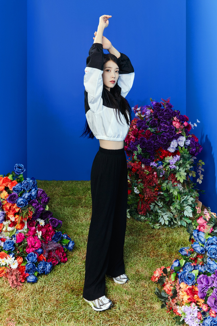 IU