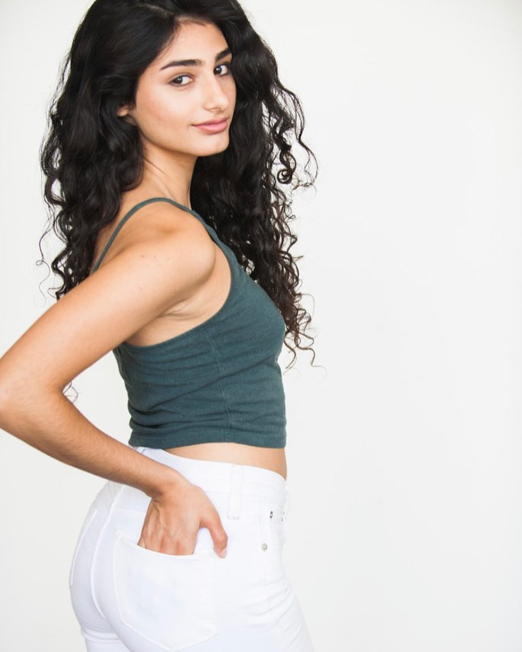 Ava Lalezarzadeh