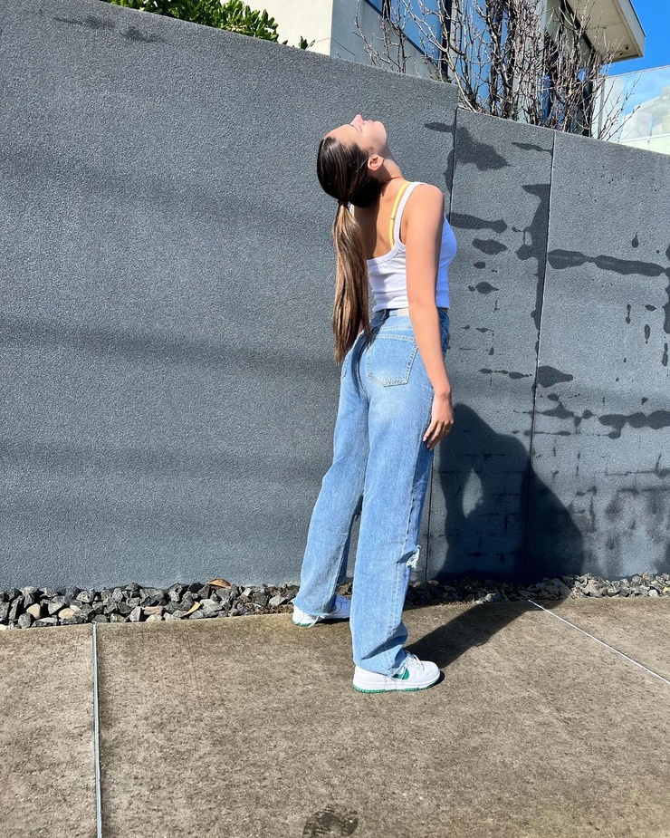 taya brooks