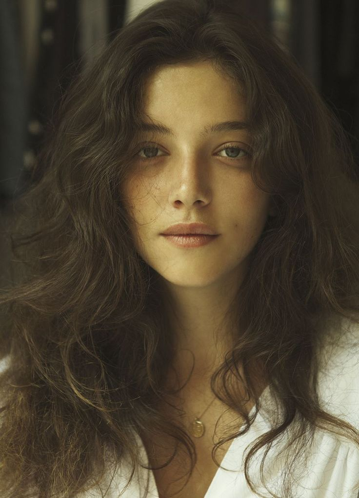 Zoé Adjani