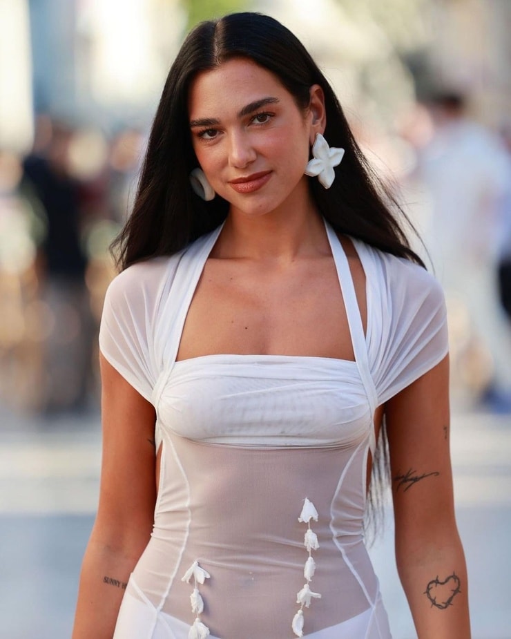 Dua Lipa