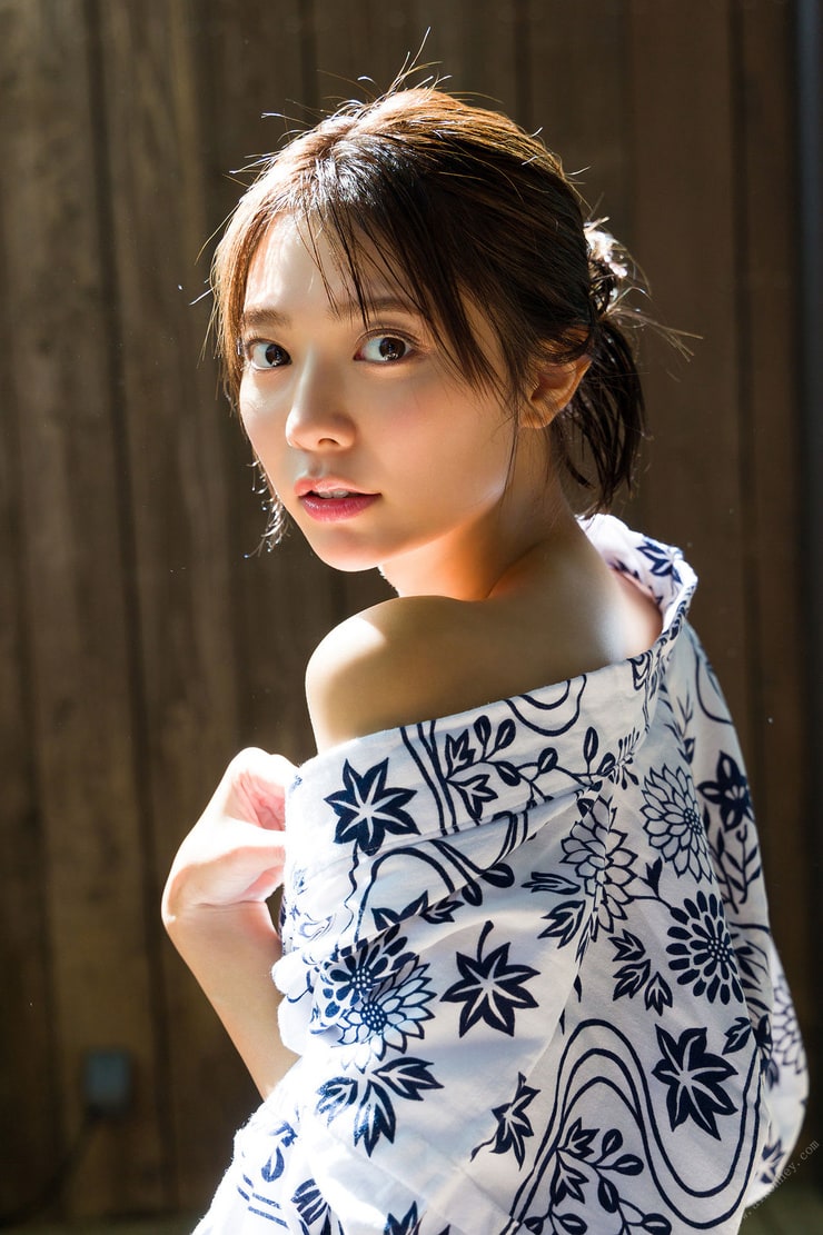 Picture Of Asuka Kawazu