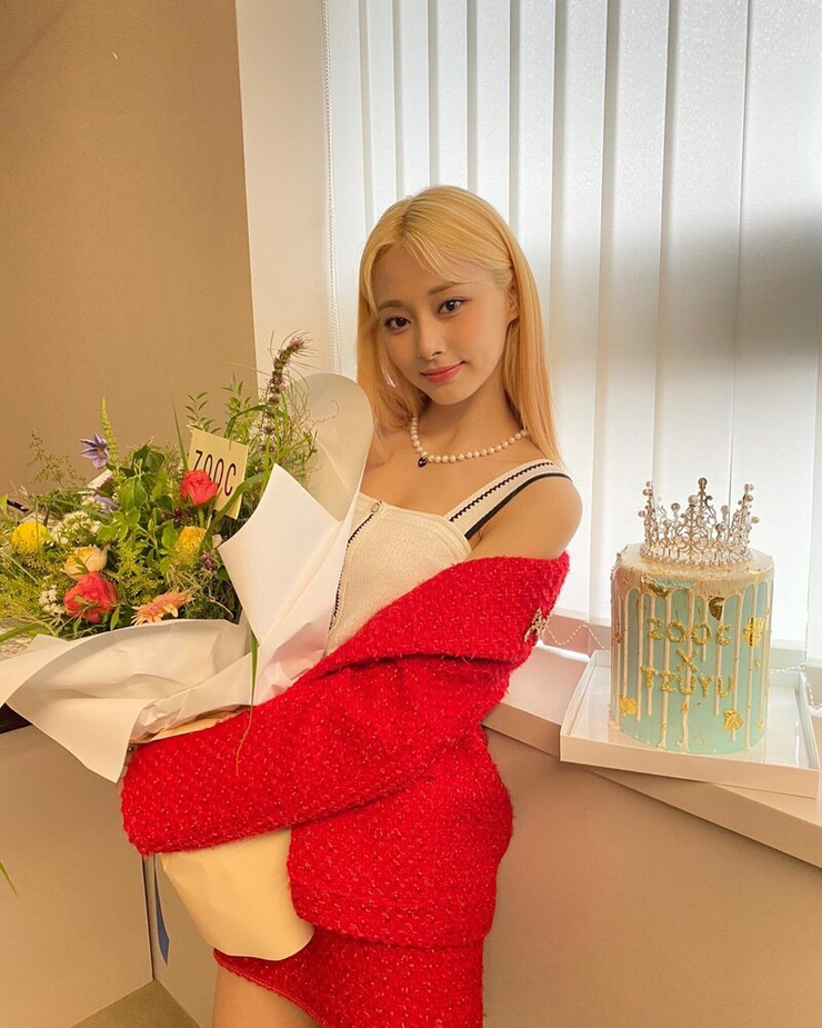 Chou Tzu-yu (Tzuyu)