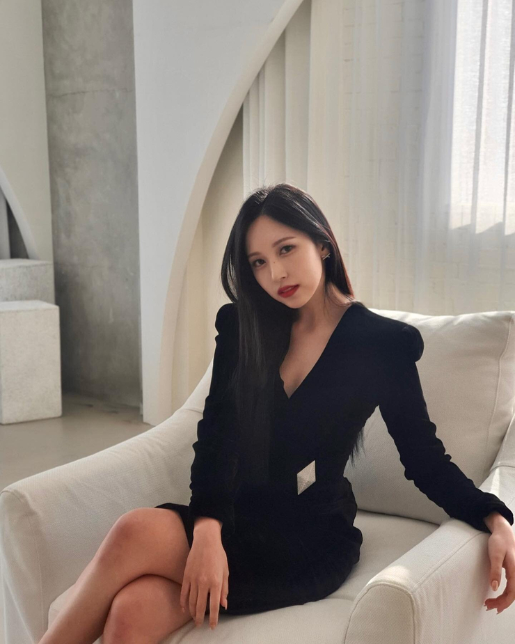 Myoui Mina