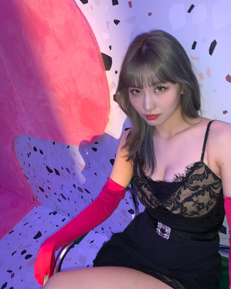 Hirai Momo