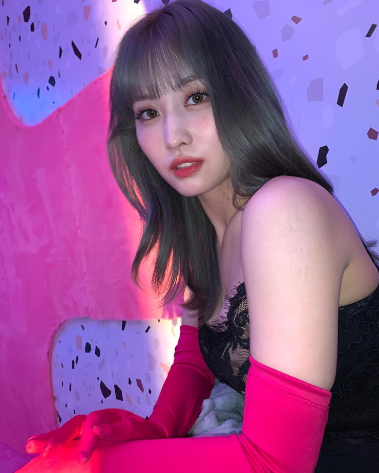 Hirai Momo
