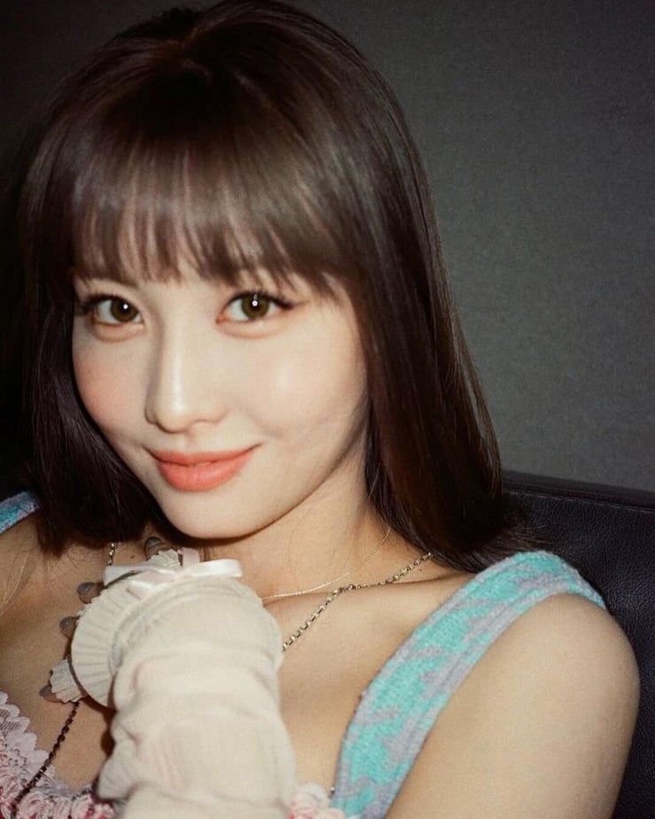 Hirai Momo