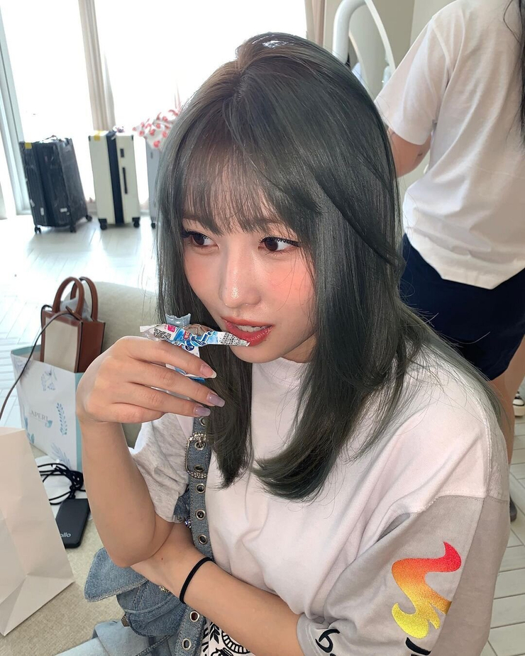 Hirai Momo