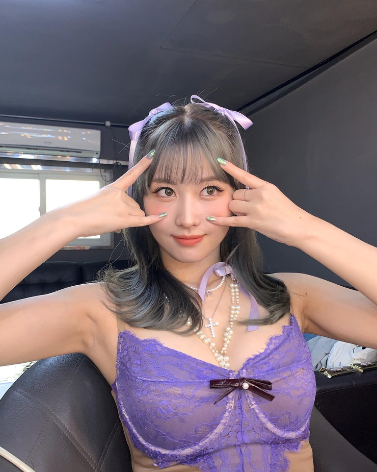 Hirai Momo