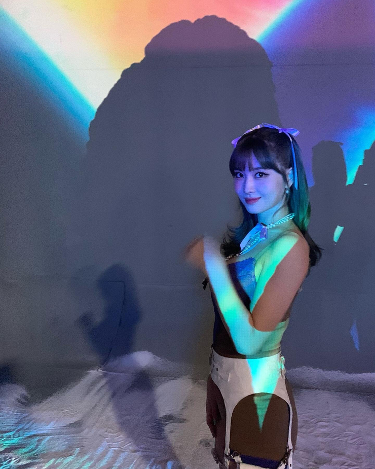 Hirai Momo