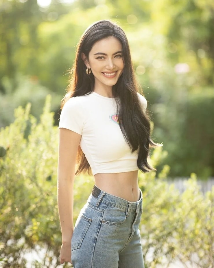 Davika Hoorne Davika Hoorne