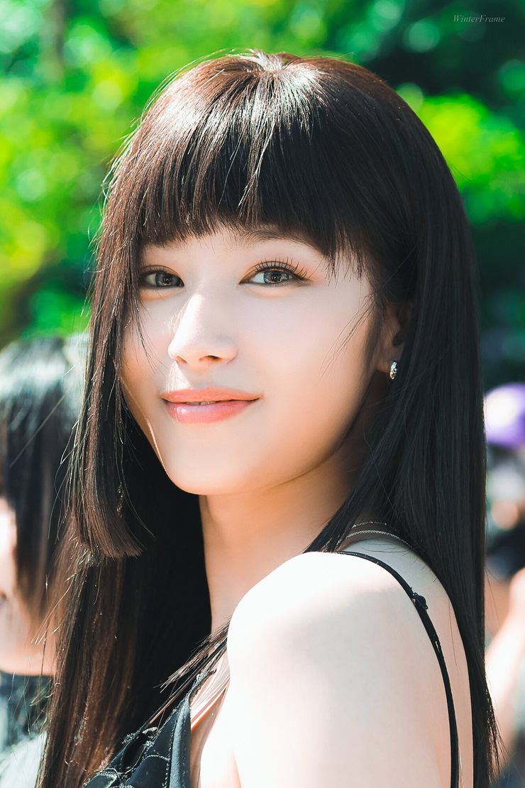 Picture of Minatozaki Sana