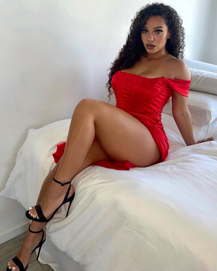 Natalie Tortelli Natalie Tortelli