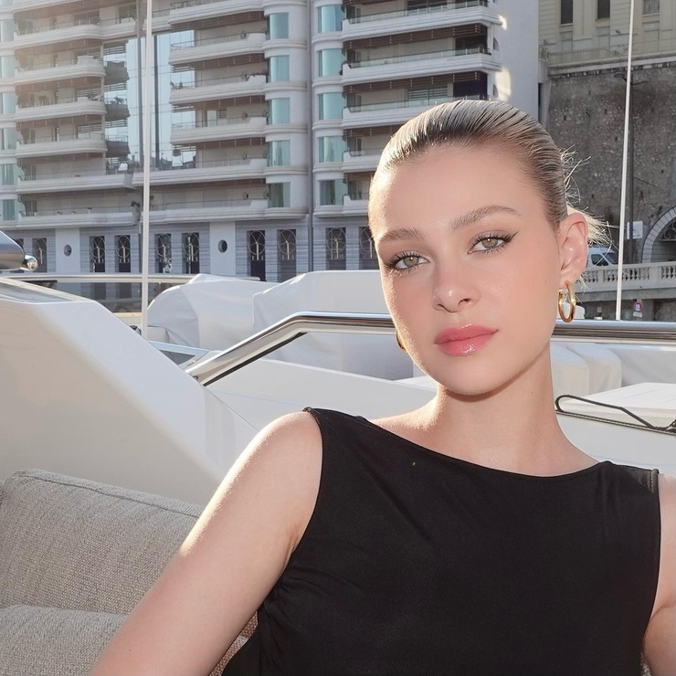 Nicola Peltz Nicola Peltz