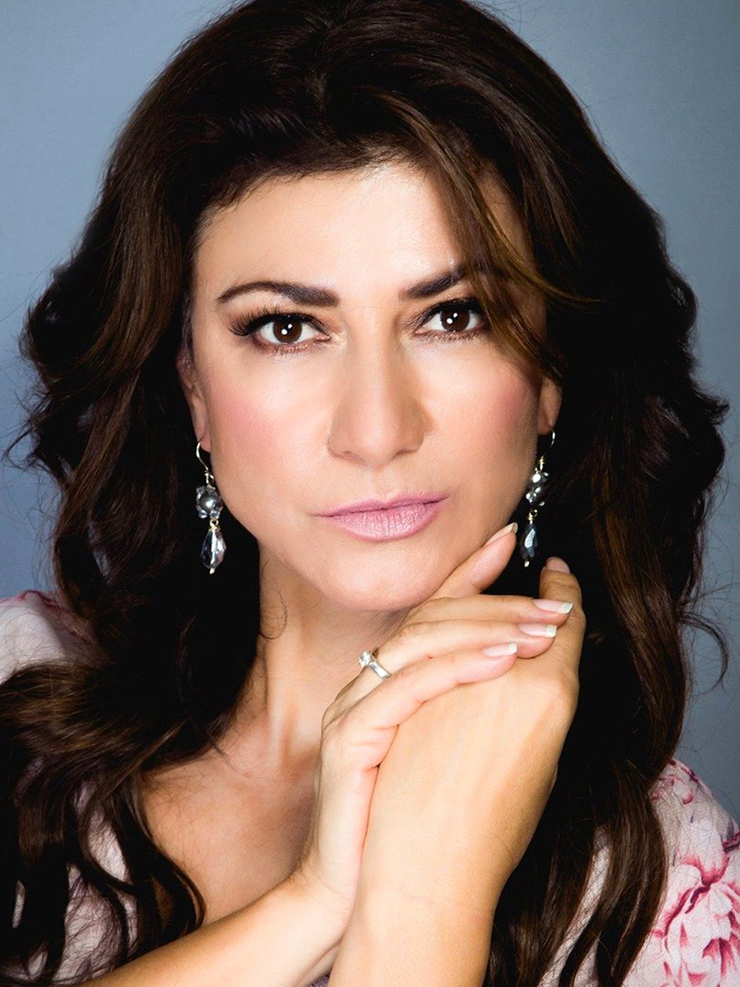 Leticia Huijara