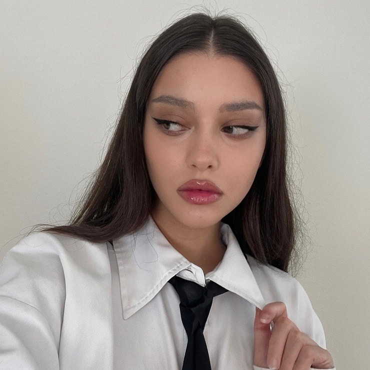 Isabel Rose