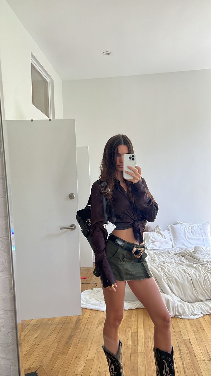 Emily Ratajkowski