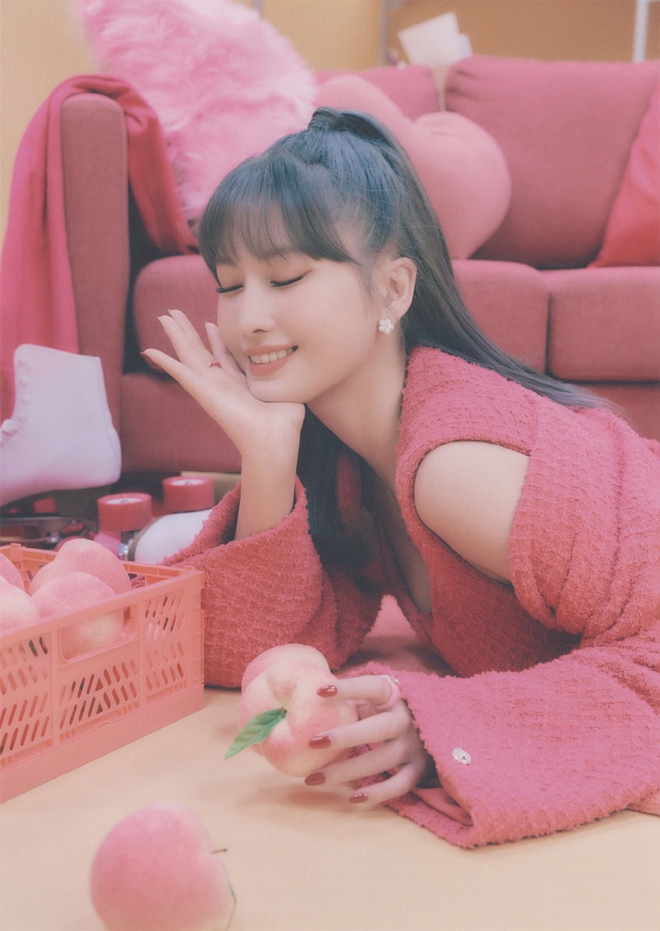 Hirai Momo