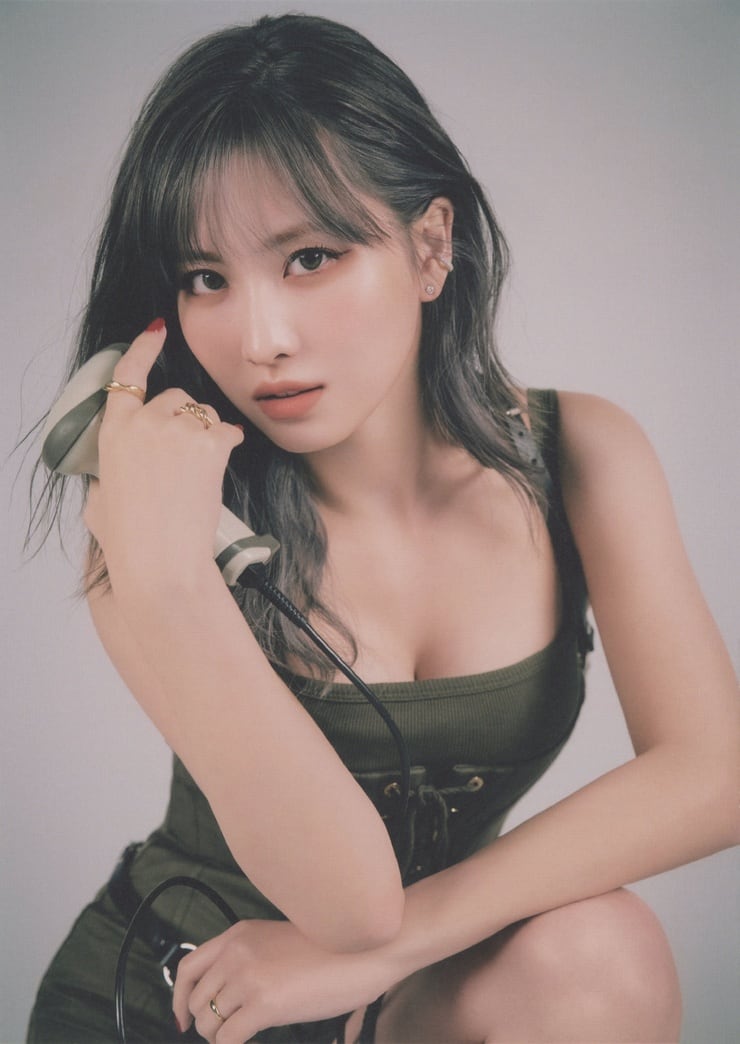 Hirai Momo