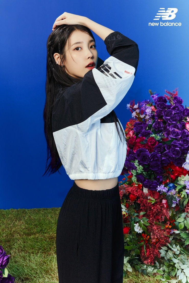 IU