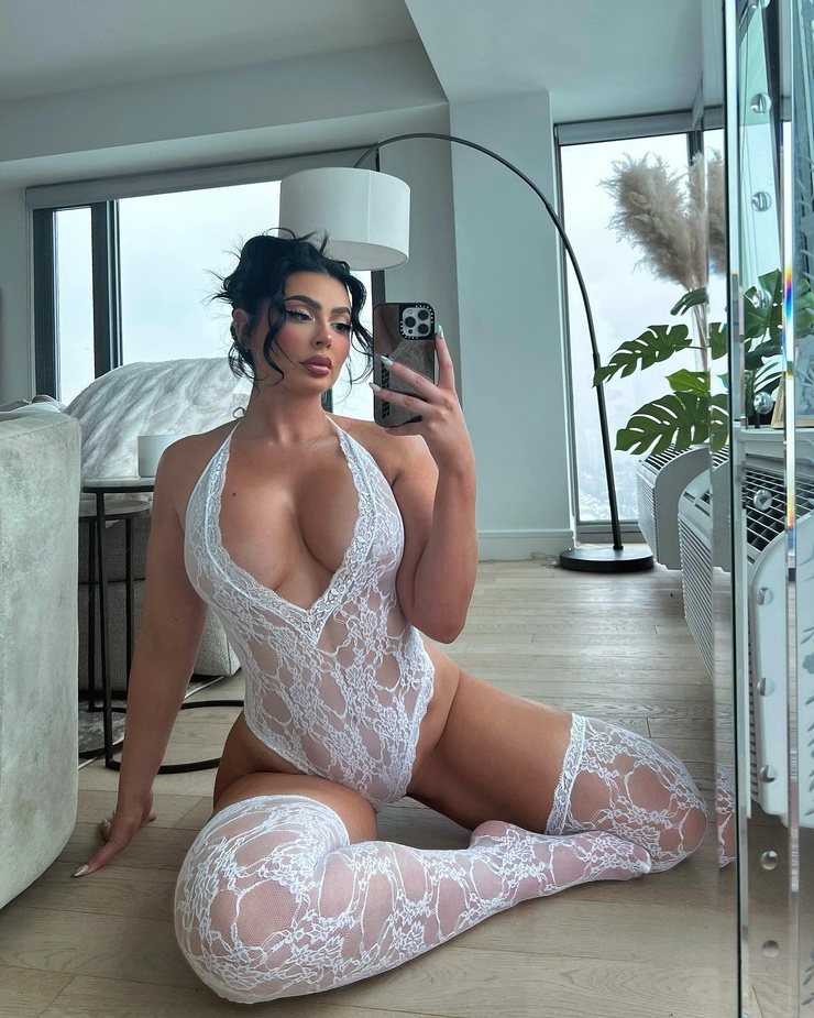 Angela Babicz Angela Babicz
