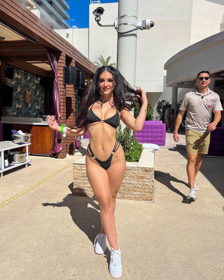 Natalie Gibson Natalie Gibson