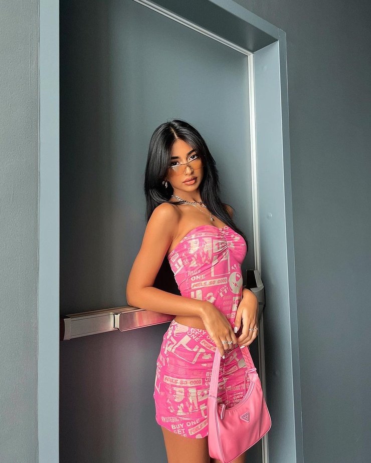 Iffat Marashi
