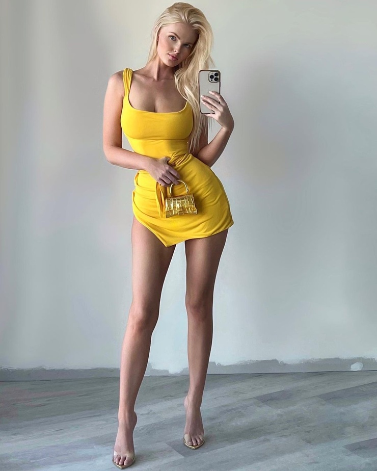 Zienna Eve