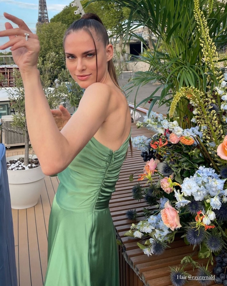Lana Zakocela Lana Zakocela