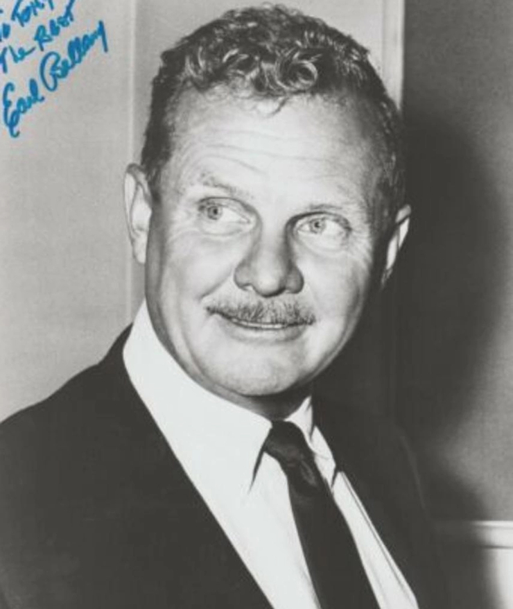 Earl Bellamy
