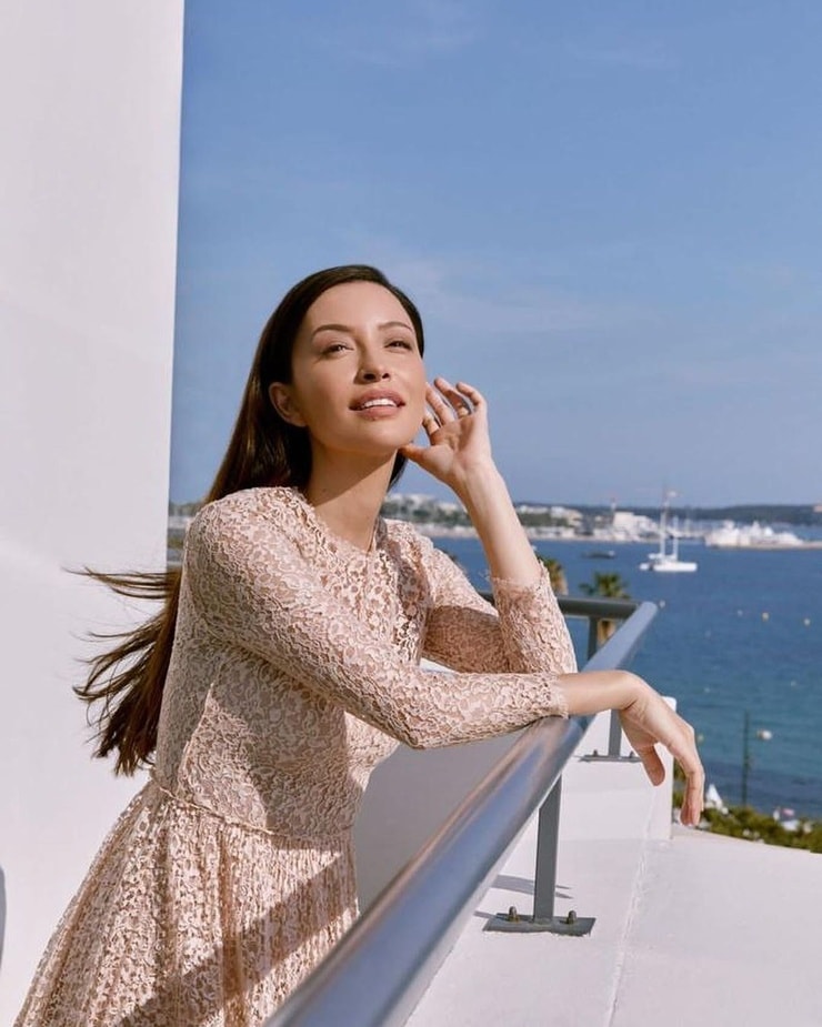 Christian Serratos Christian Serratos