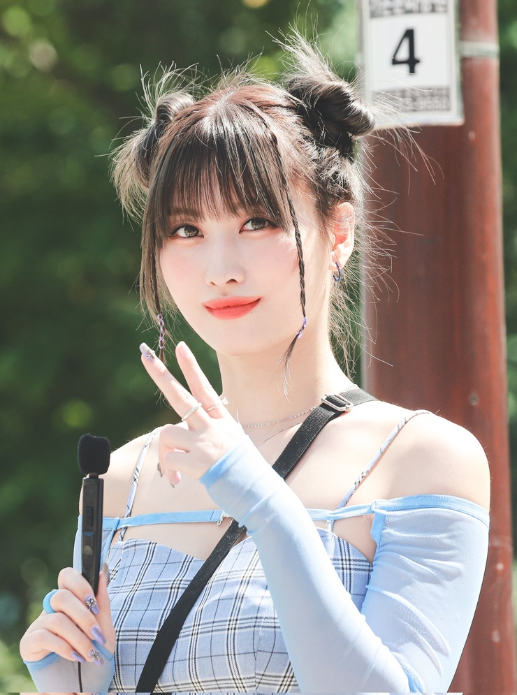 Hirai Momo