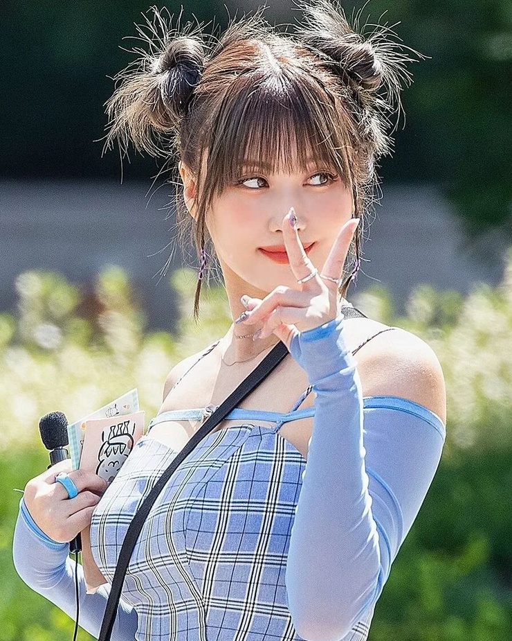 Hirai Momo