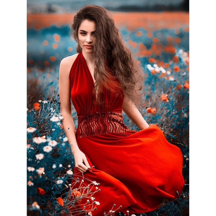 VIKTÓRIA PODMANICKÁ