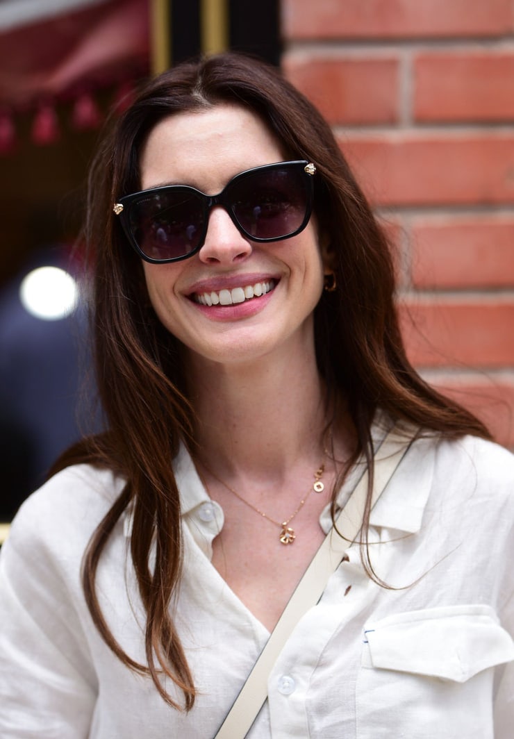 Anne Hathaway