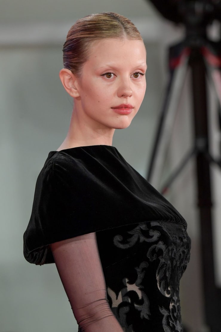 Mia Goth Mia Goth