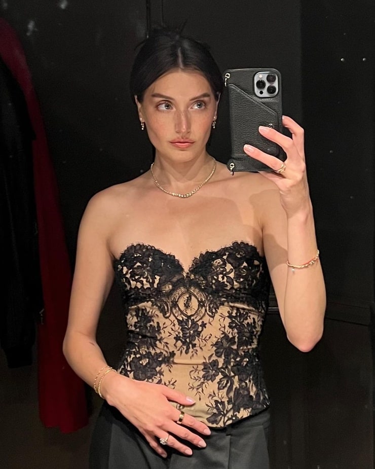 Jessica Clements Jessica Clements