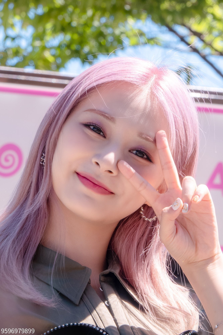 Chou Tzu-yu (Tzuyu)