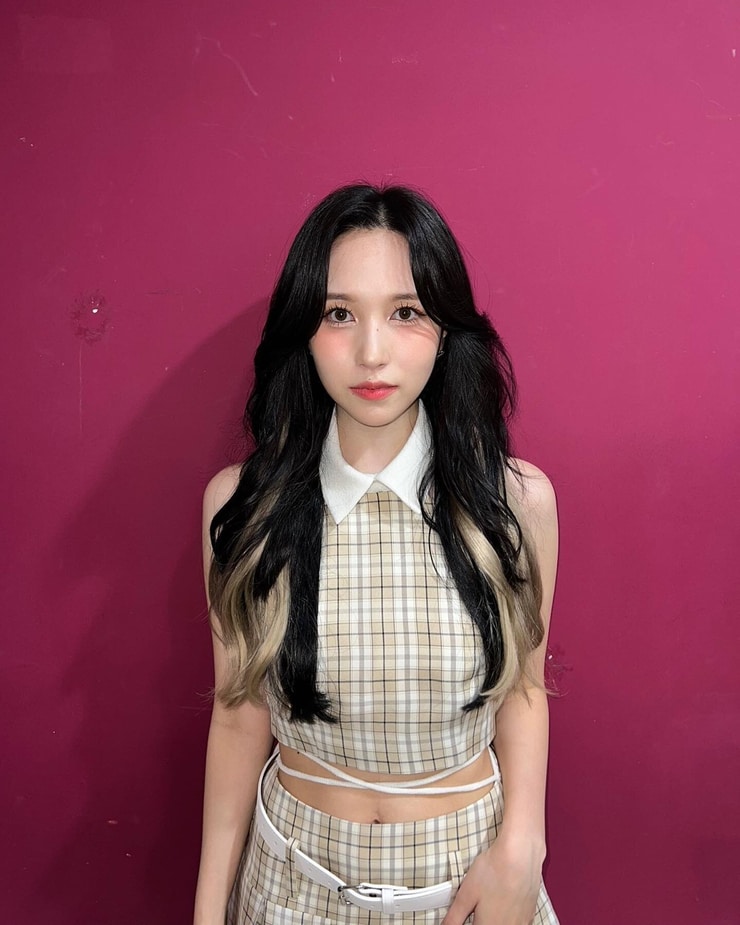 Myoui Mina