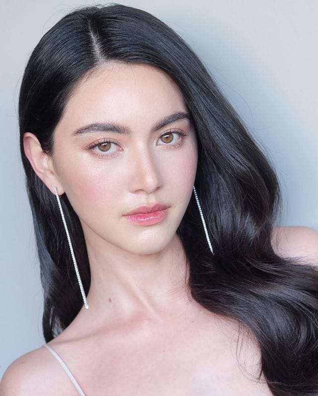 Picture Of Davika Hoorne