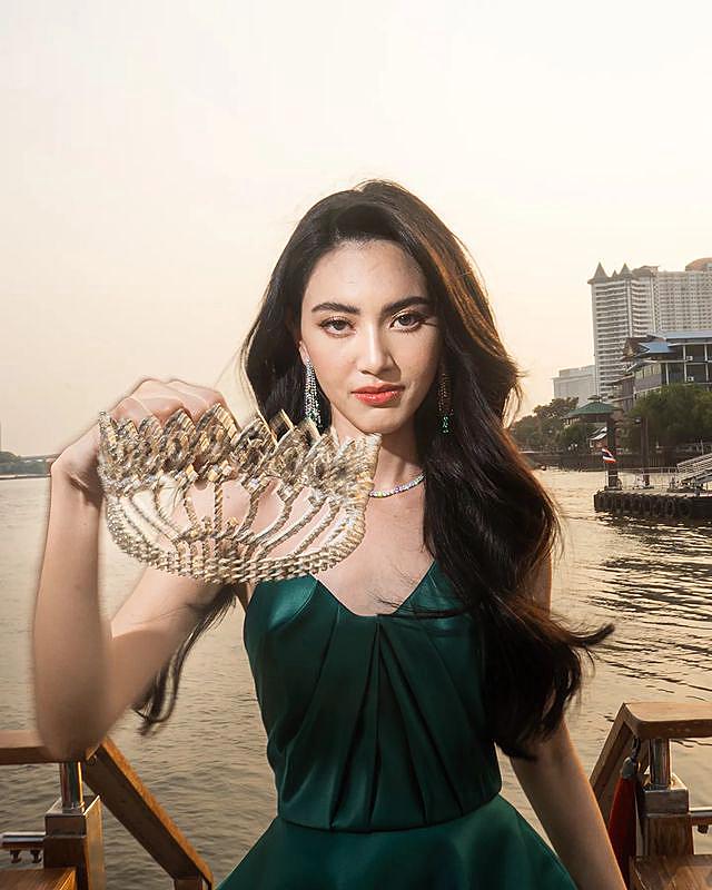 Davika Hoorne