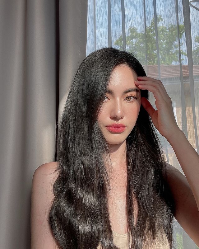 Davika Hoorne Davika Hoorne